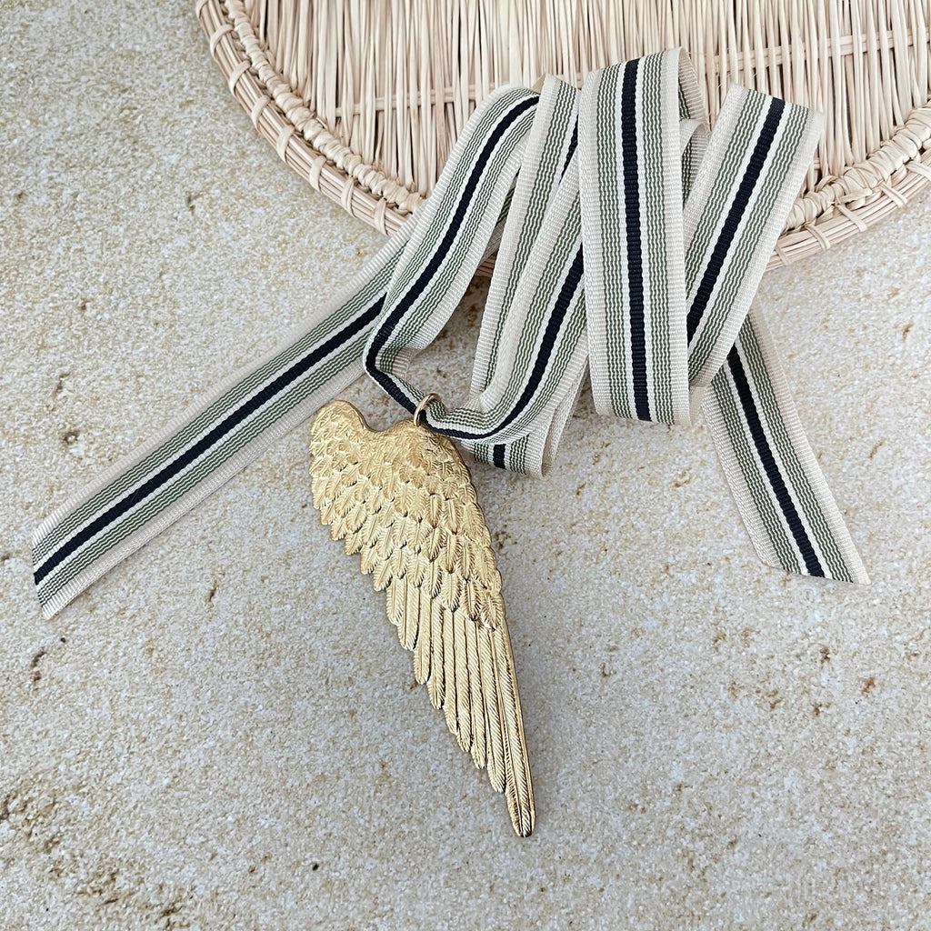 Ribbon Wing Necklace & Bracelet